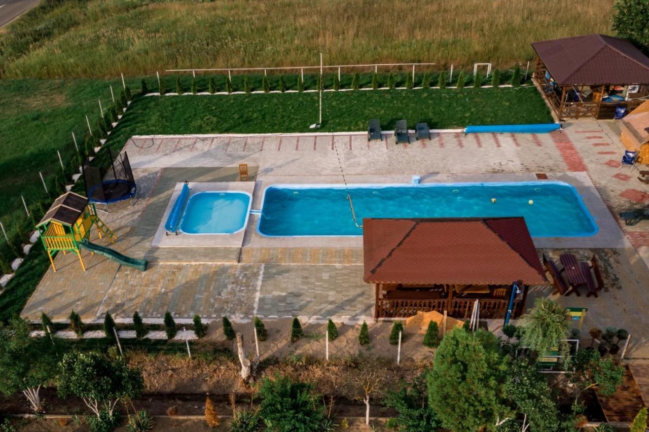 Hotel Complex Stefanesti Bozovici Esterno foto